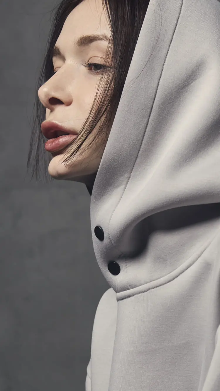 COLOR YOUR LIFE WITH FASHION & SPORT